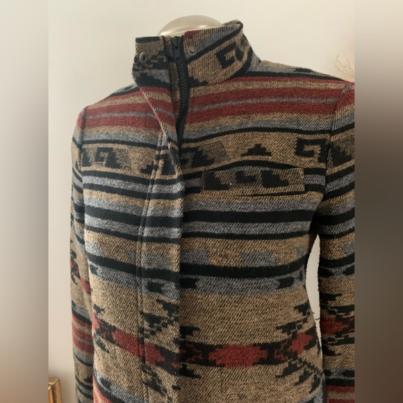Jack by BB Dakota jacket in a size XS. Vintage inspired print and lightweight. - Picture 3 of 7